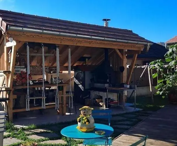 Bed and Breakfast Les Inseparables Saint-Pierre-de-Curtille