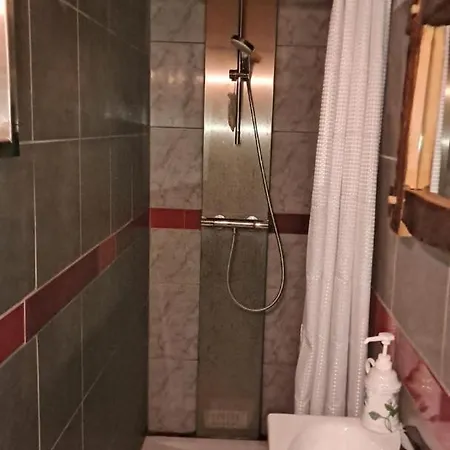 Oda ve Kahvaltı Les Inseparables 3*