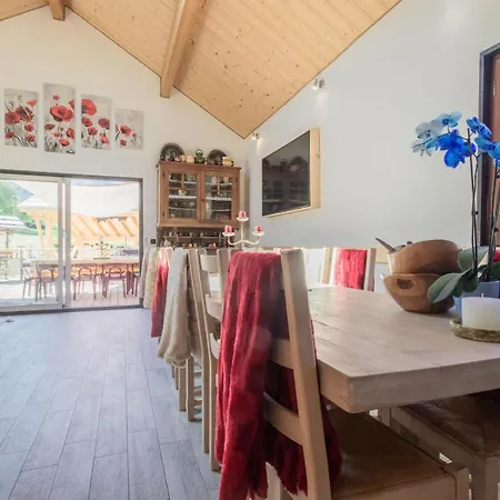 Les Inseparables Oda ve Kahvaltı